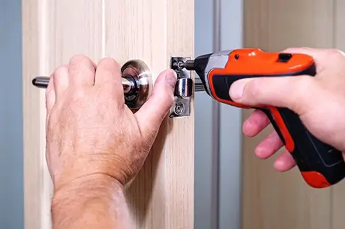 Apertura porte bloccate 247